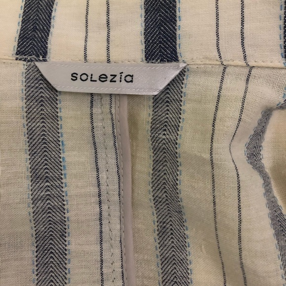 Blazer - Picture 6 of 6